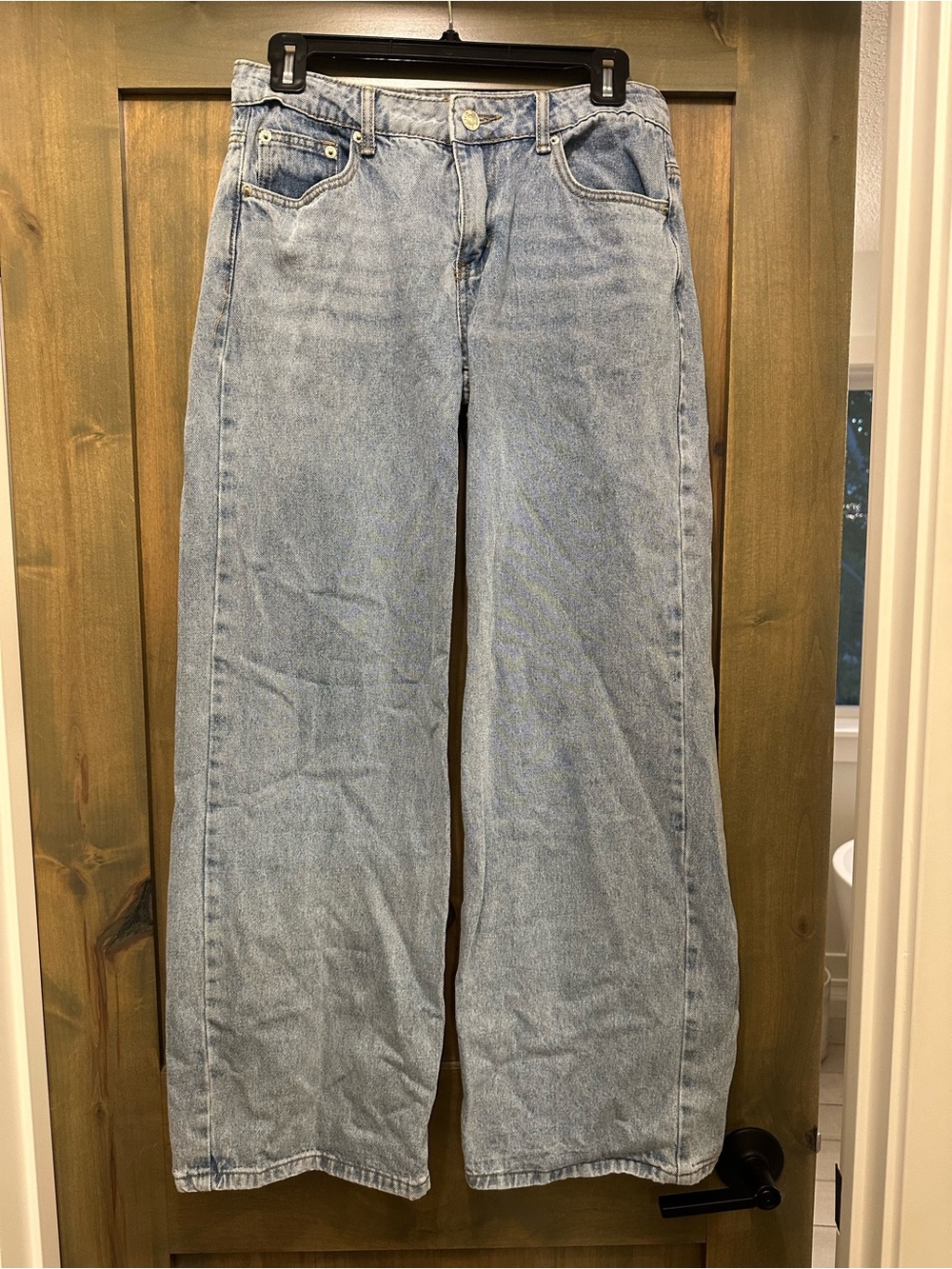 Edikted Classic Low-Rise Wide-Leg Women's Jeans in Light Blue Sz S